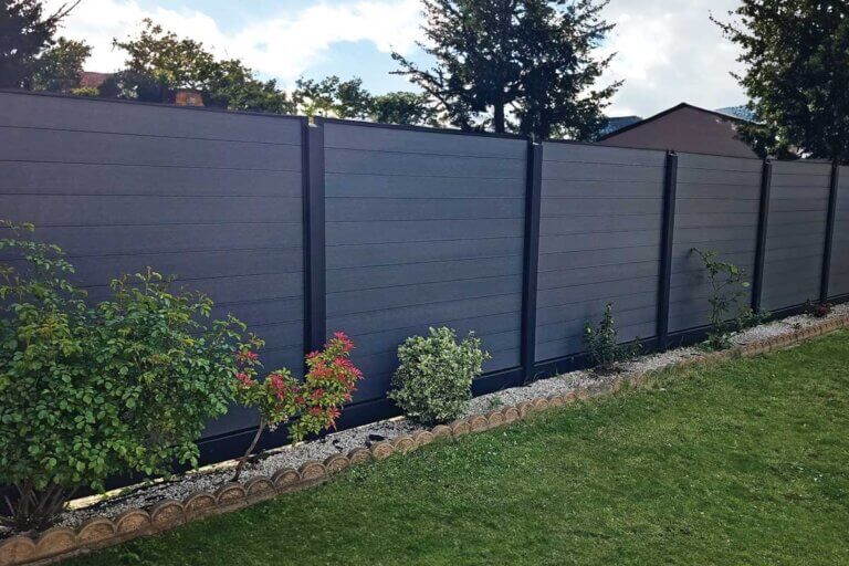 composite.fence.anthracite